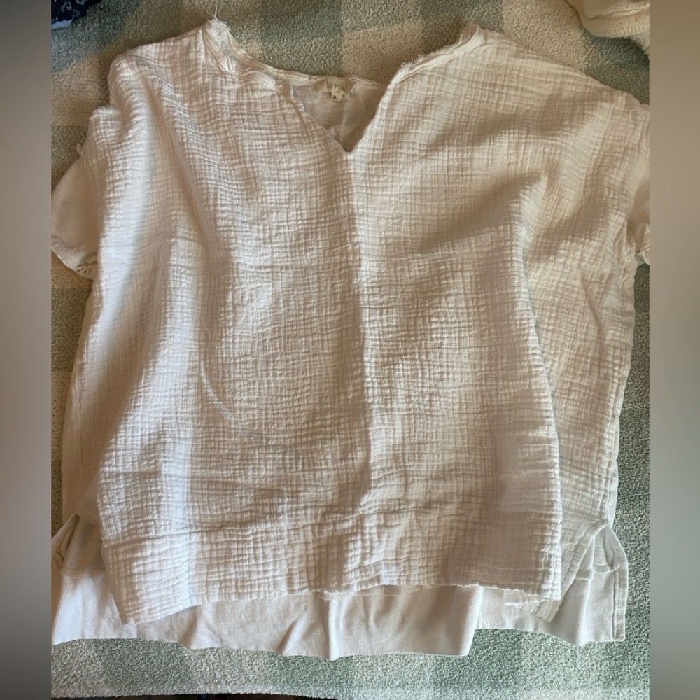 LA MIEL Cream Textured Blouse
